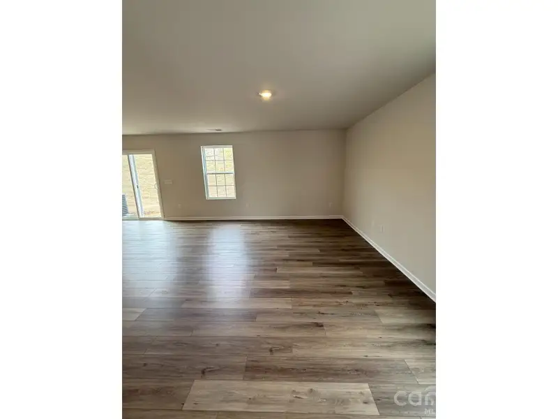Spacious, unfurnished interior of a new home in Cleveland Hill, Shelby (Image 9).