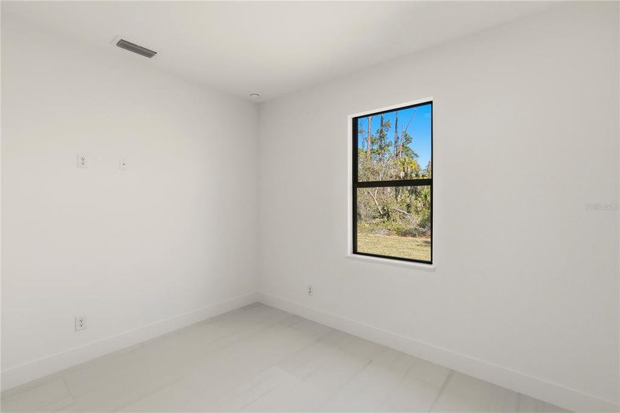 Spacious, unfurnished interior of a new home in , North Port (Image 33).