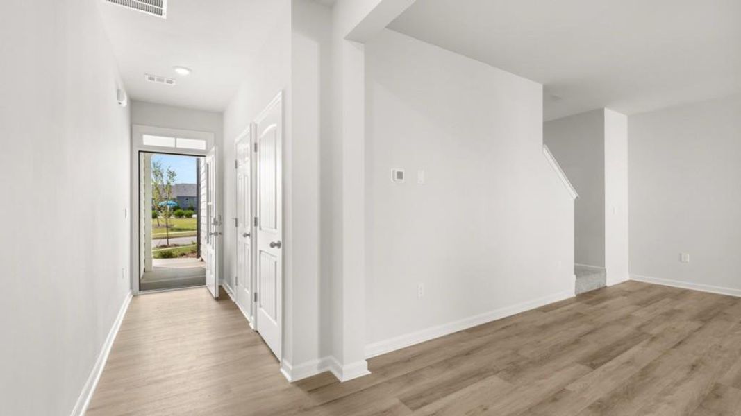 Spacious, unfurnished interior of a new home in Rolling Meadows, Jasper (Image 13). Spacious, unfurnished interior of a new home in Rolling Meadows, Jasper (Image 13).