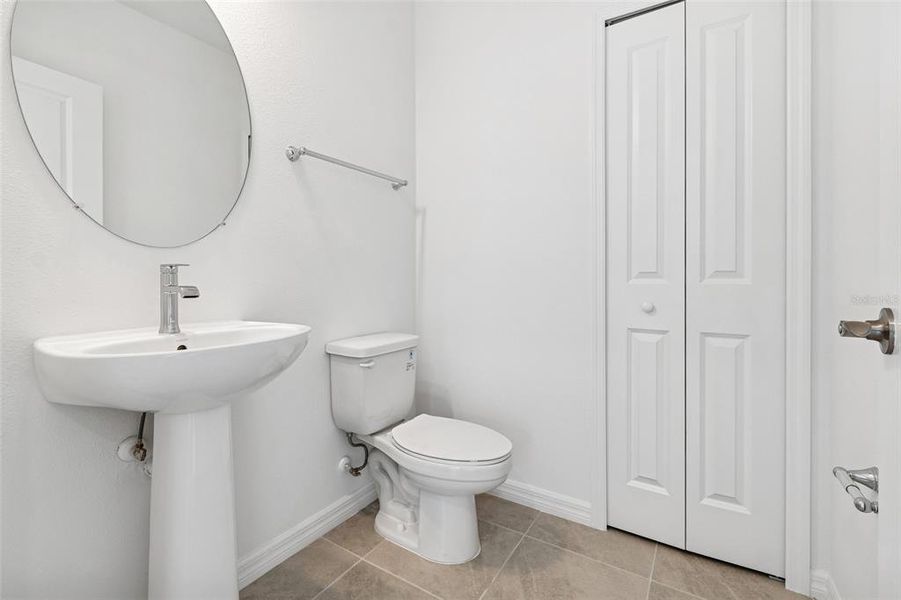 Furnished interior view inside a new home in Southpointe, Palmetto (Image 6).