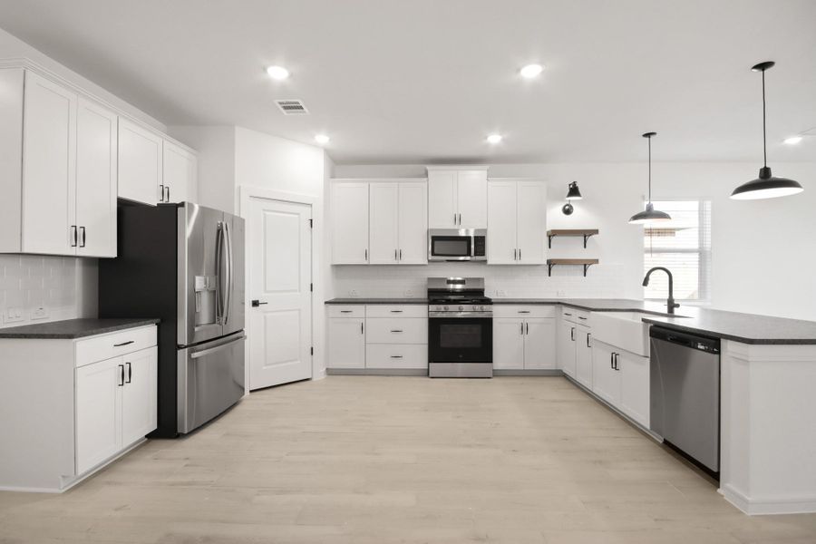 Chef-worthy kitchen with tons of counter and cabinet space