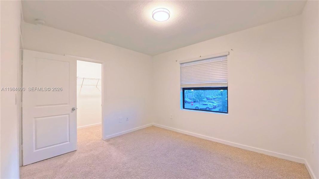 Spacious, unfurnished interior of a new home in , Florida City (Image 34).