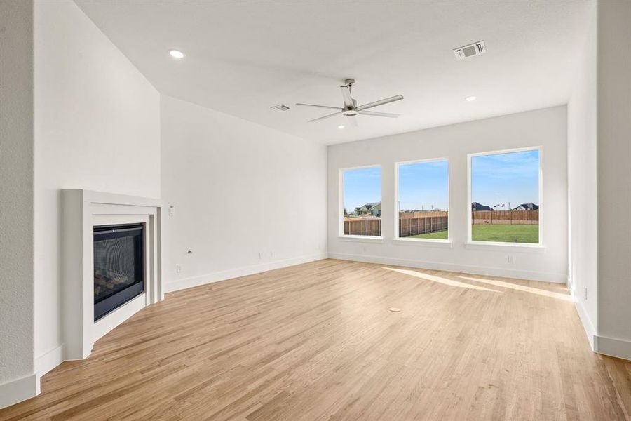 Spacious, unfurnished interior of a new home in Settlers Glen, New Fairview (Image 35).