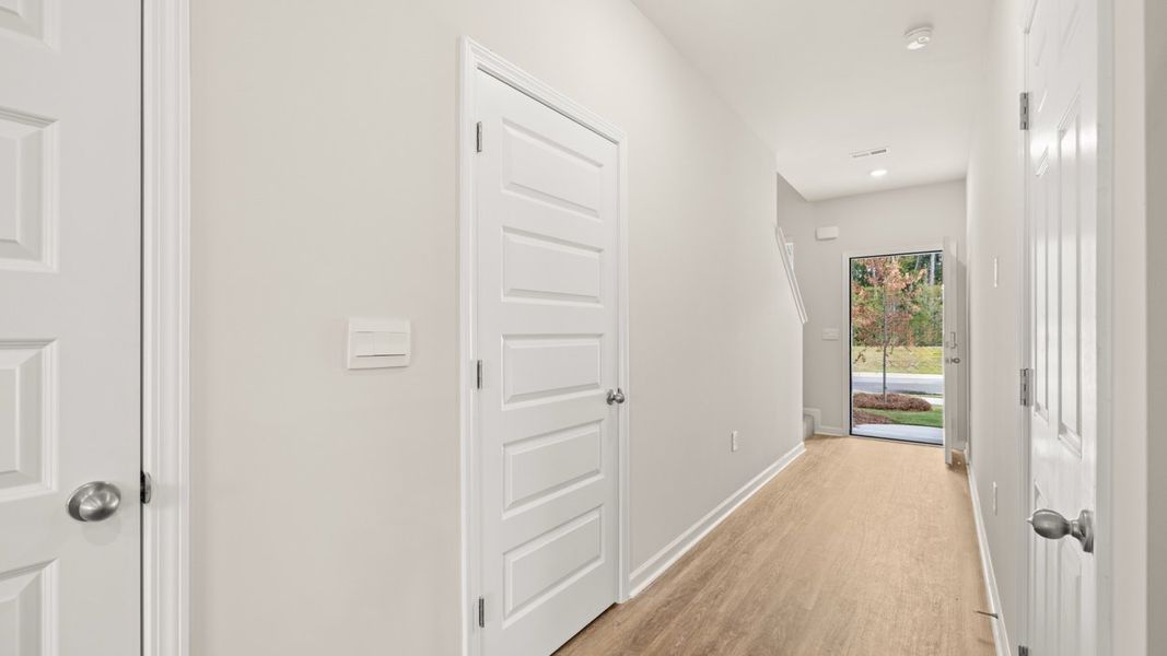 Spacious, unfurnished interior of a new home in Young's Crossing, Stone Mountain (Image 13).