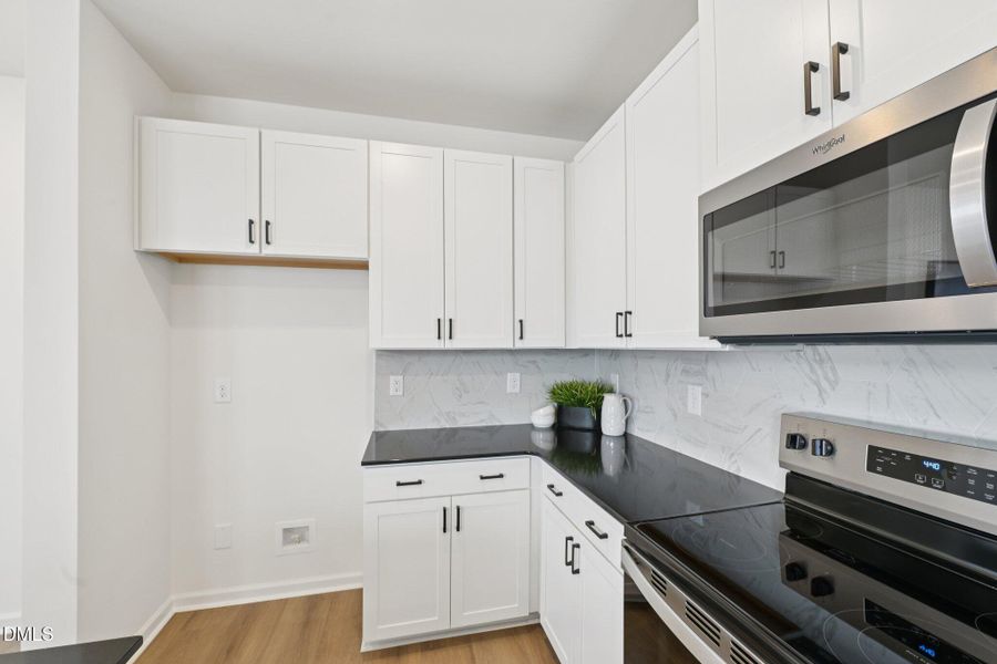 15-web-or-mls-2009 Oakdale Dr-S3103-015