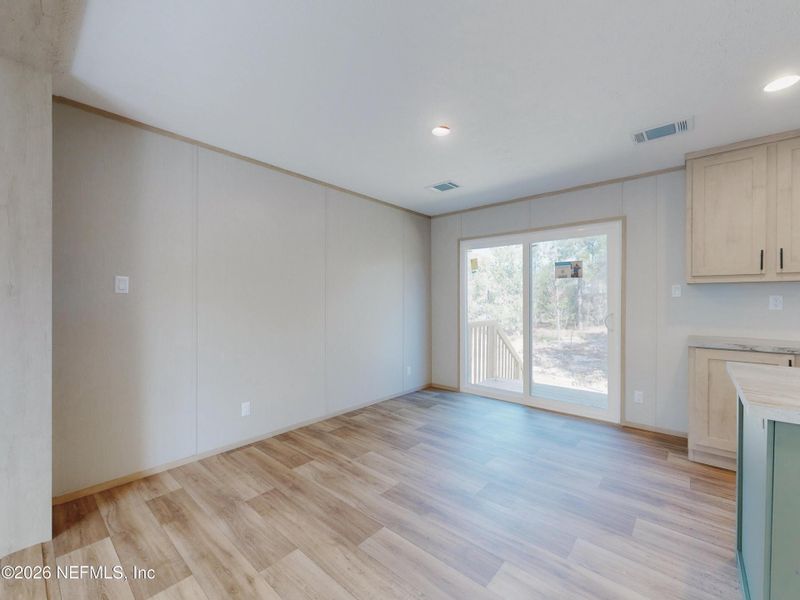 Spacious, unfurnished interior of a new home in , Keystone Heights (Image 44).