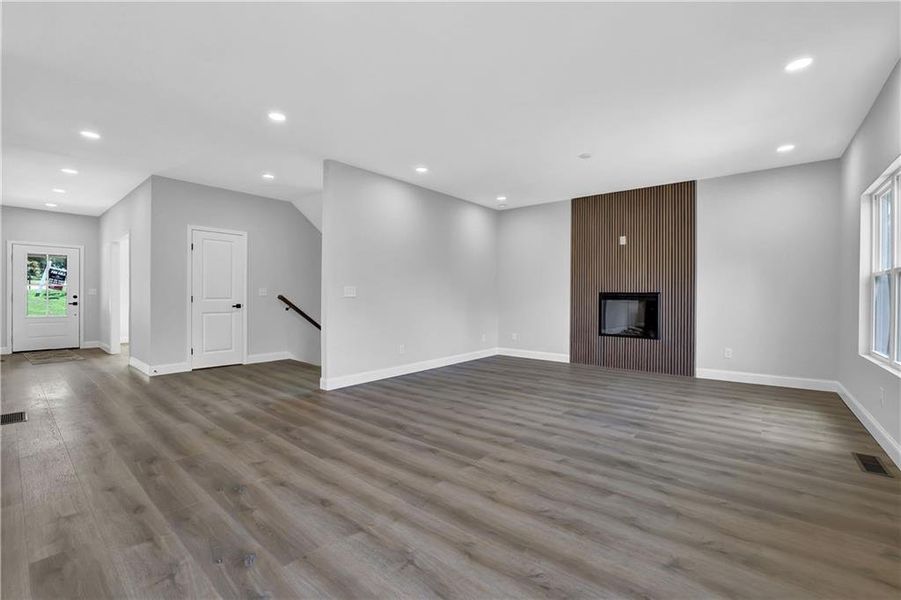 Spacious, unfurnished interior of a new home in , Flowery Branch (Image 11). Spacious, unfurnished interior of a new home in , Flowery Branch (Image 11).
