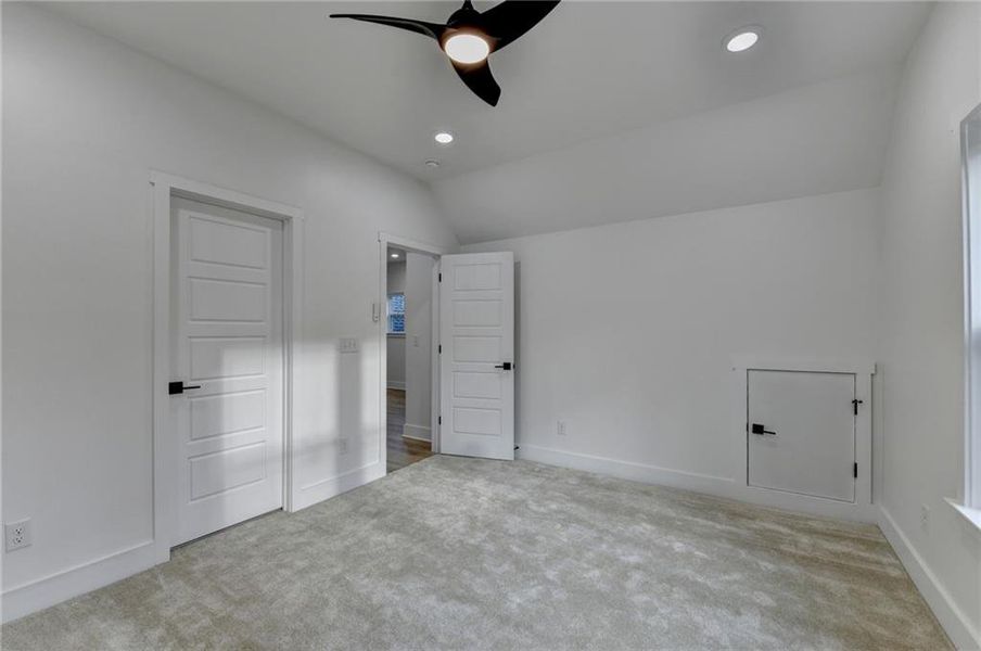 Spacious, unfurnished interior of a new home in , Lawrenceville (Image 60).