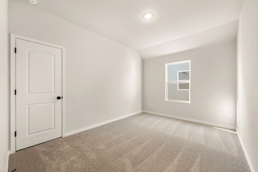 Spacious, unfurnished interior of a new home in The Homestead at Lariat, Liberty Hill (Image 51).