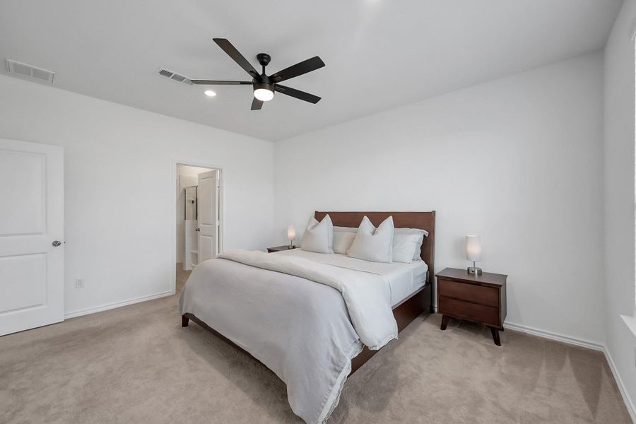 Furnished interior view inside a new home in Mavera, Conroe (Image 11).