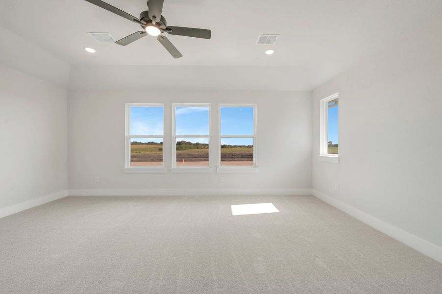 Spacious, unfurnished interior of a new home in Landmark, Denton (Image 19).