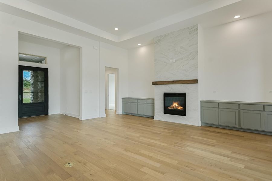 Spacious, unfurnished interior of a new home in Scofield Farms Estates, Georgetown (Image 18).