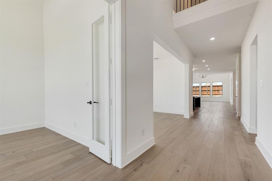 Spacious, unfurnished interior of a new home in The Homestead - 62', Rockwall (Image 18).