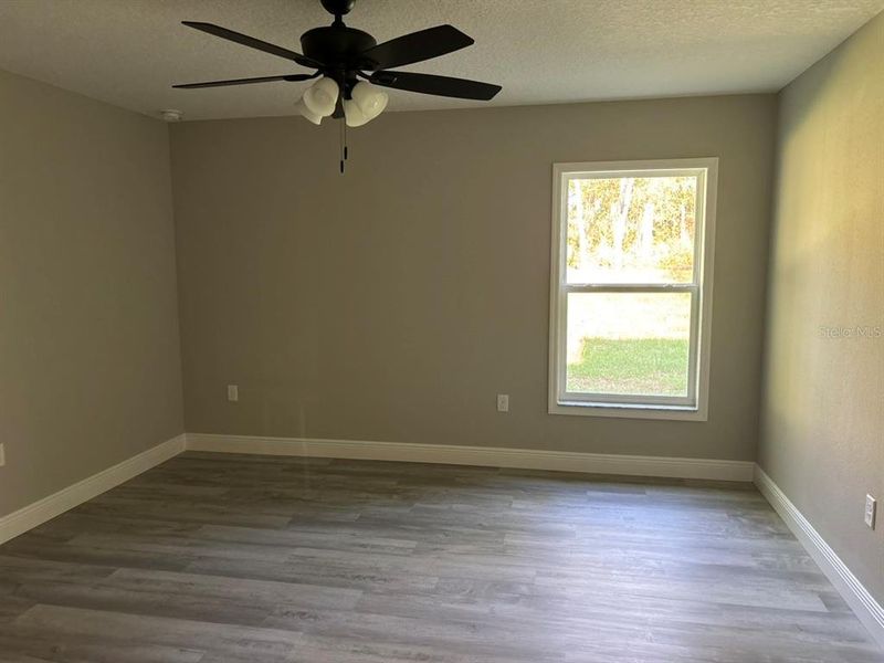 Spacious, unfurnished interior of a new home in , Dunnellon (Image 15).