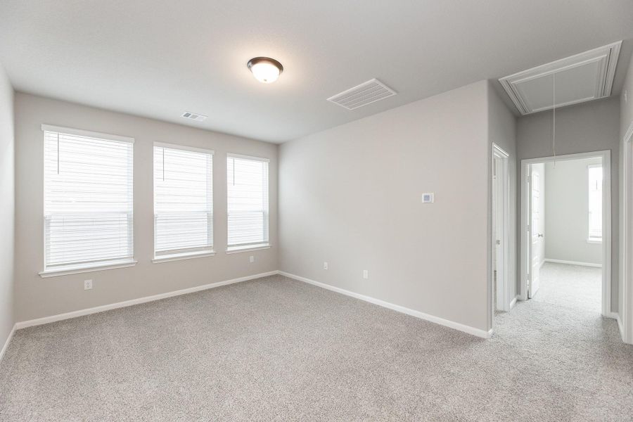 Spacious, unfurnished interior of a new home in Dunvale Village - Patio Home Collection, Houston (Image 20).