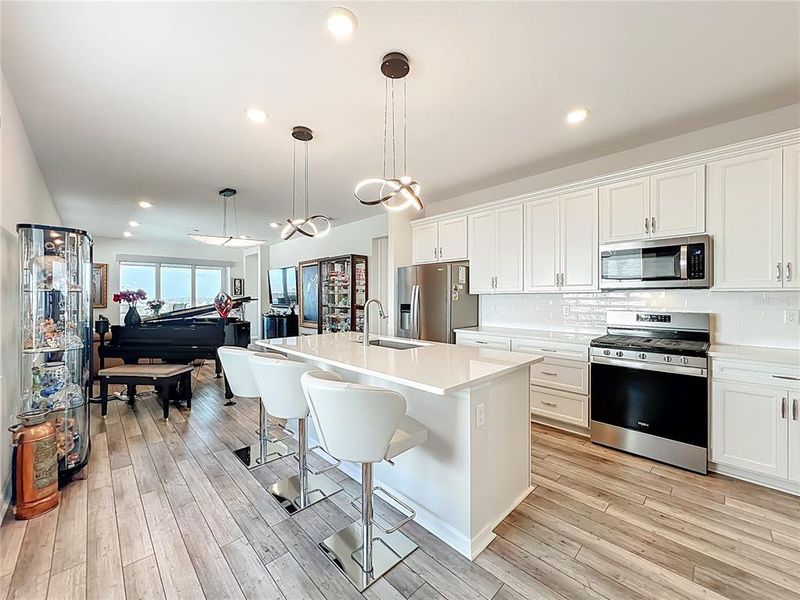 Furnished interior view inside a new home in Del Webb Minneola, Minneola (Image 9). Furnished interior view inside a new home in Del Webb Minneola, Minneola (Image 9).