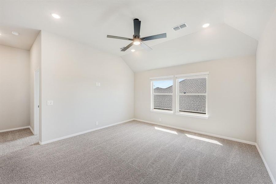 Spacious, unfurnished interior of a new home in Villages of Walnut Grove, Midlothian (Image 21). Spacious, unfurnished interior of a new home in Villages of Walnut Grove, Midlothian (Image 21).