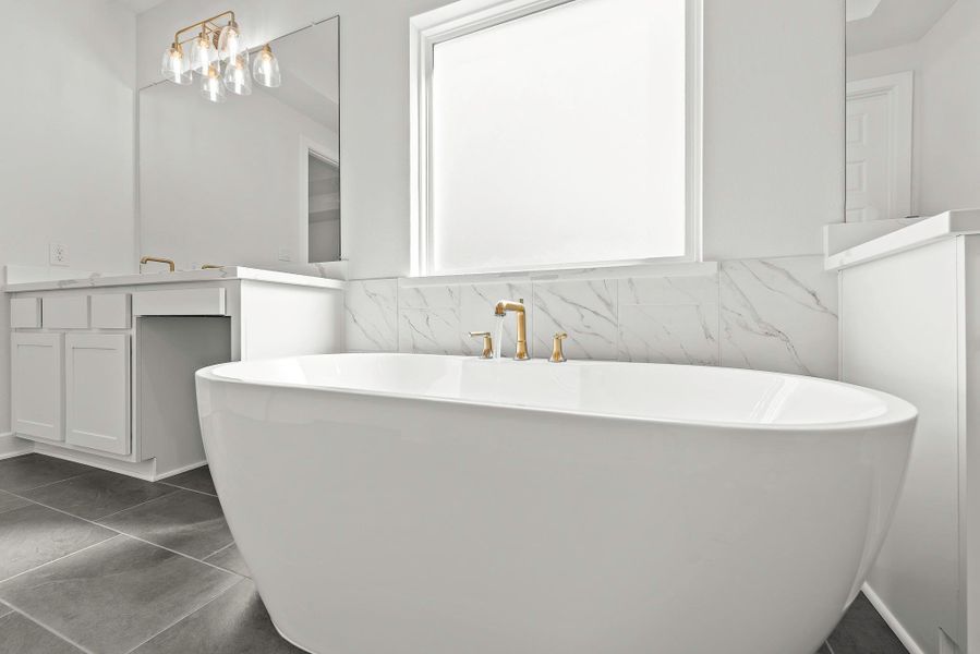 Representative image. Features, selections and colors may vary.