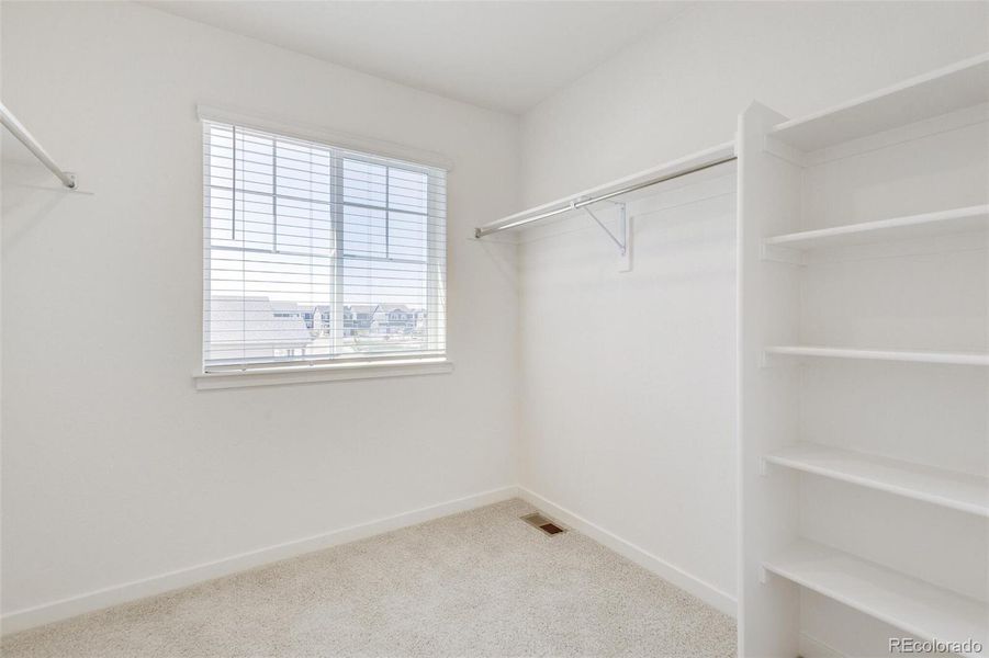 Spacious, unfurnished interior of a new home in Ridge at Johnstown, Johnstown (Image 23). Spacious, unfurnished interior of a new home in Ridge at Johnstown, Johnstown (Image 23).