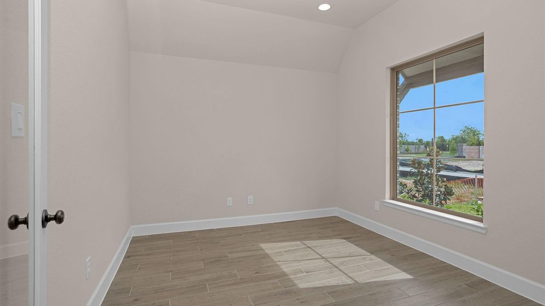 Spacious, unfurnished interior of a new home in Grange 50', Katy (Image 16). Spacious, unfurnished interior of a new home in Grange 50', Katy (Image 16).