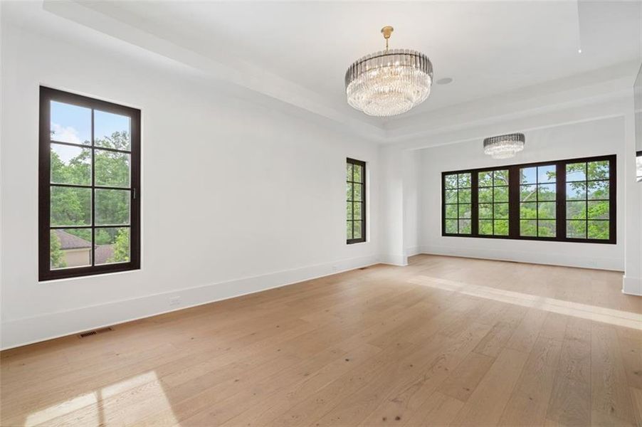 Spacious, unfurnished interior of a new home in , Alpharetta (Image 69).