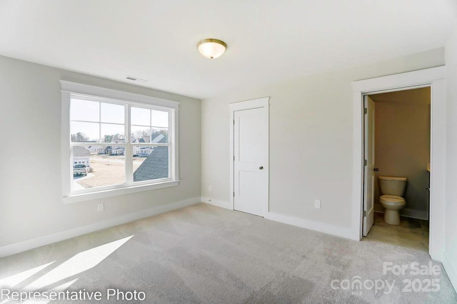 Spacious, unfurnished interior of a new home in Harmony, Harrisburg (Image 22).