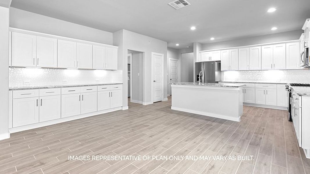 Representative furnished interior of a home built from the The Live Oak by D.R. Horton in Westmont, Lubbock (Image 4).