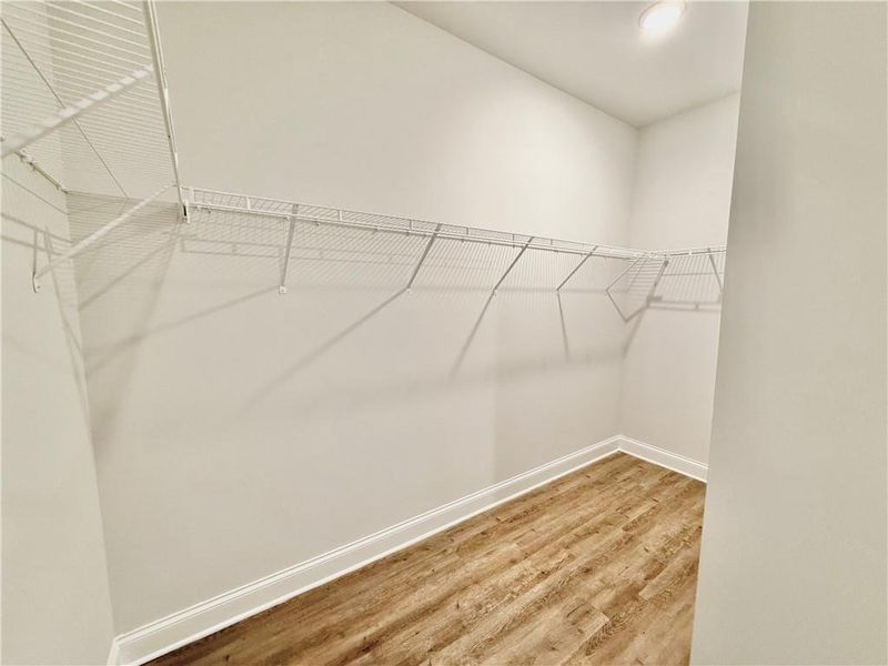 Spacious, unfurnished interior of a new home in , Haddock (Image 41).