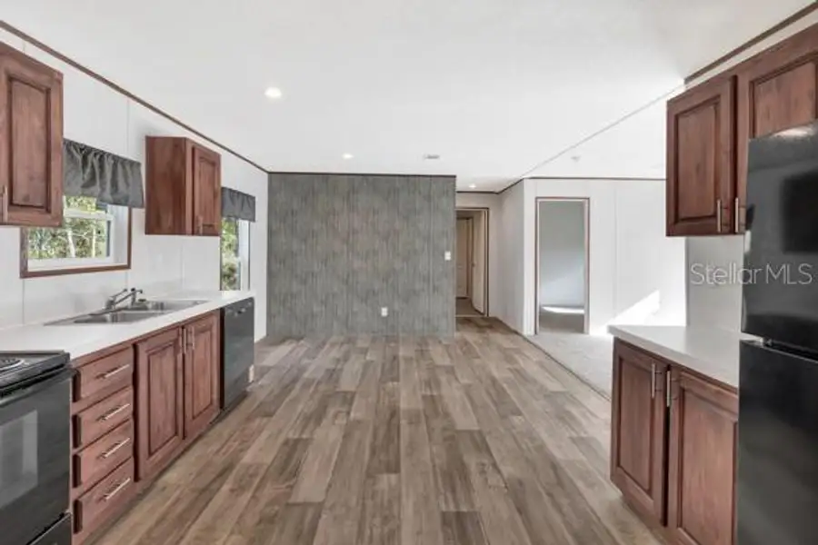 Furnished interior view inside a new home in , Crystal River (Image 7).