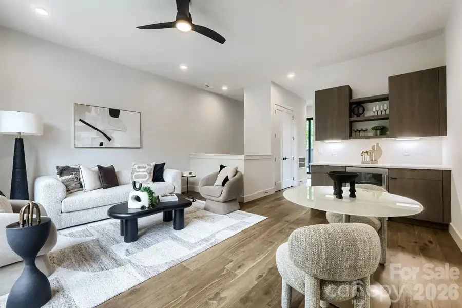 Third Floor Bonus Room Beverage Center