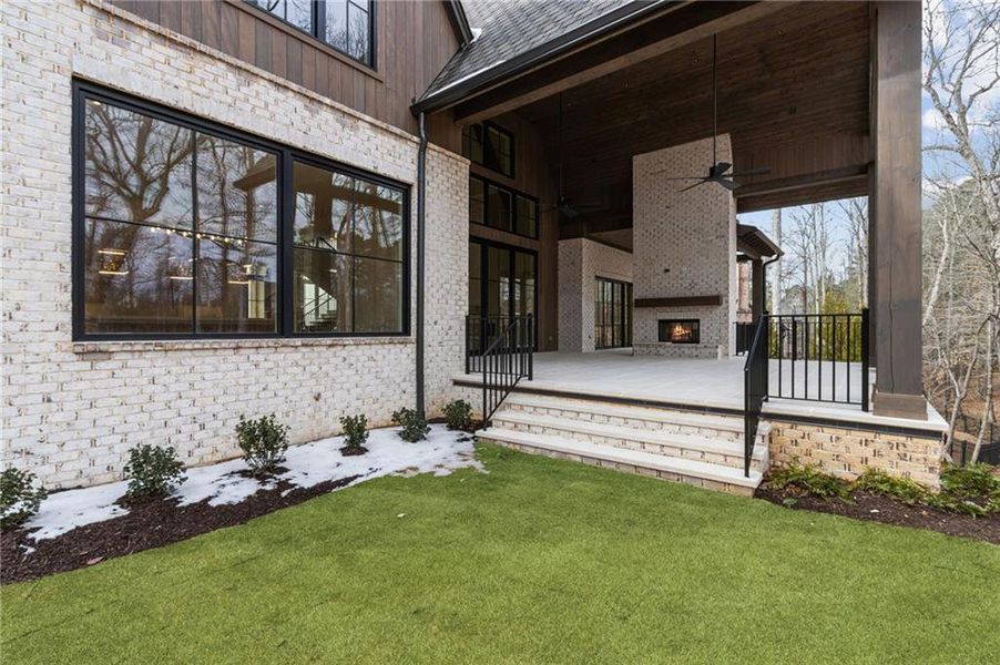 Exterior details and patio area of a home in , Suwanee (Image 43).