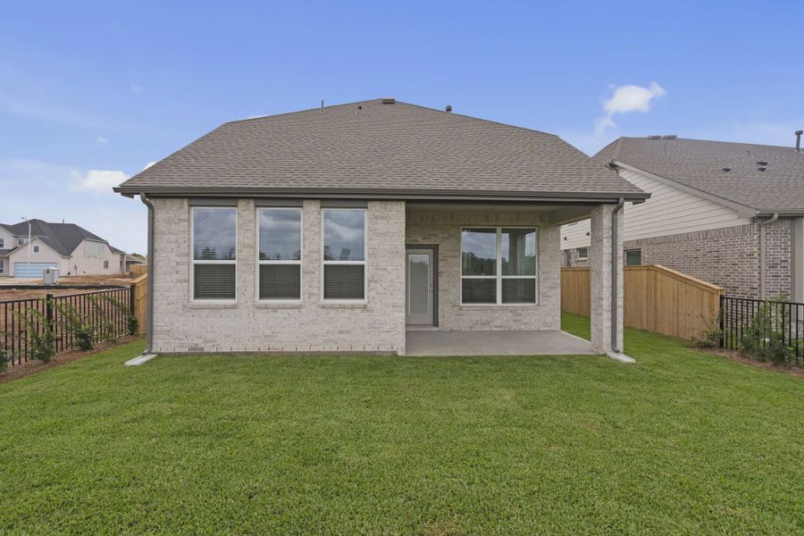 Representative exterior details of a home built from the Durango by Chesmar Homes in Sienna 45', Missouri City (Image 22).