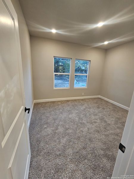 Spacious, unfurnished interior of a new home in , Spring Branch (Image 9).