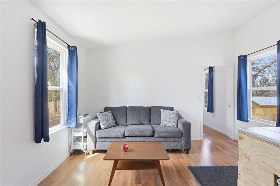 Furnished interior view inside a new home in , Dunnellon (Image 10).