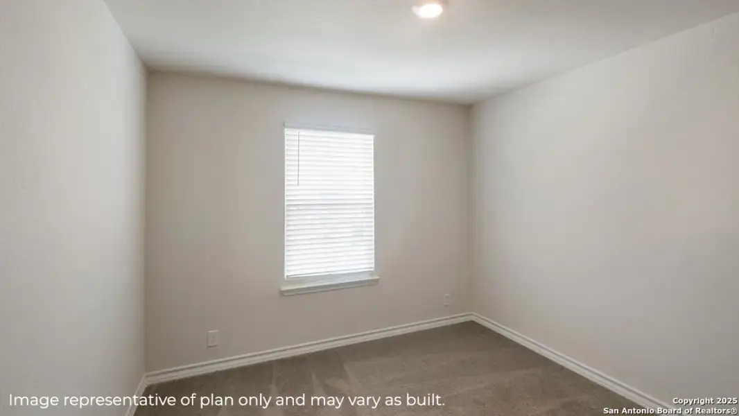 Spacious, unfurnished interior of a new home in Brookstone Creek, San Antonio (Image 19).