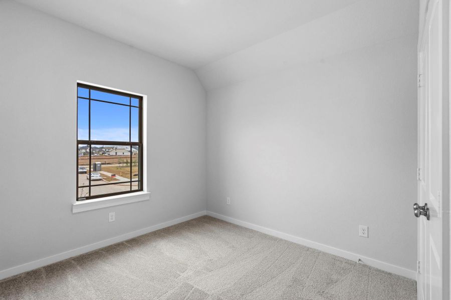 Spacious, unfurnished interior of a new home in Sienna 45', 50', Missouri City (Image 21).