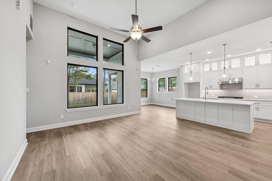 Spacious, unfurnished interior of a new home in Kresston, Magnolia (Image 15).