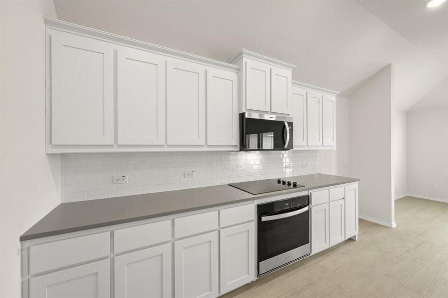 1176 Oak spring- Kitchen-6
