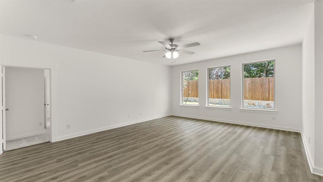 17. 1220 Cider Mill - Family (3) 17. 1220 Cider Mill - Family (3)