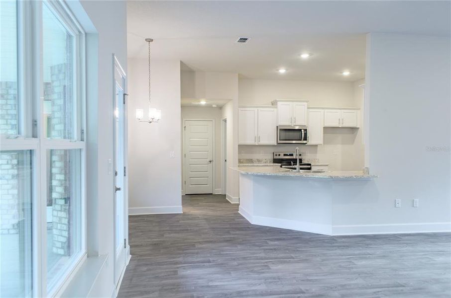 Spacious, unfurnished interior of a new home in , Palm Coast (Image 30).