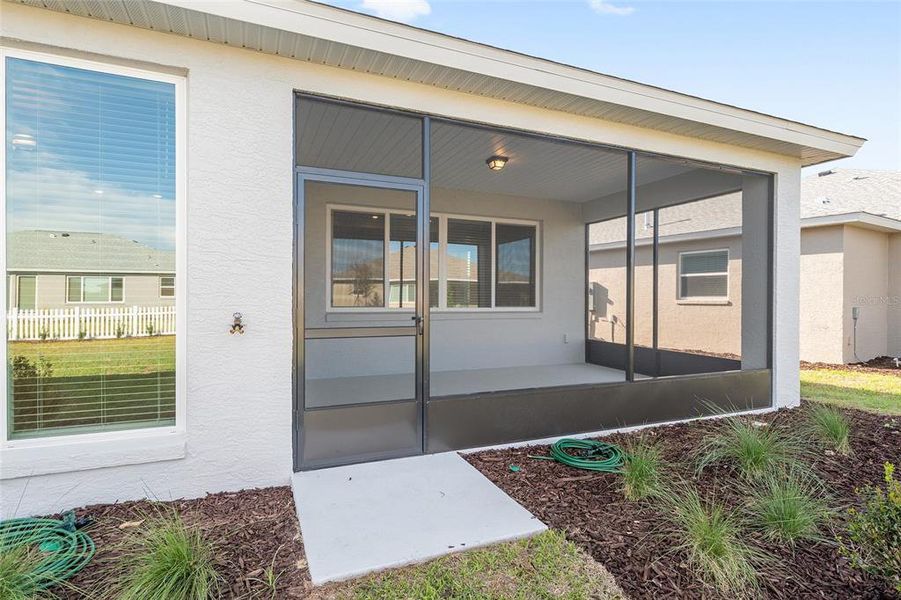 Exterior details and patio area of a home in , Ocala (Image 22).