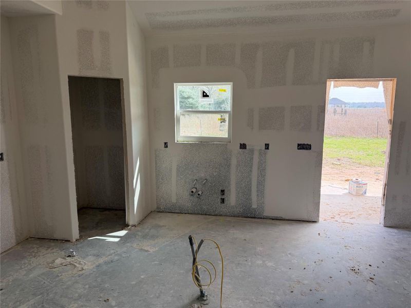 Kitchen Area w walk in pantry Kitchen Area w walk in pantry