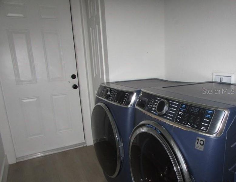 Close-up of interior finishes inside a home in , Ocklawaha (Image 9).