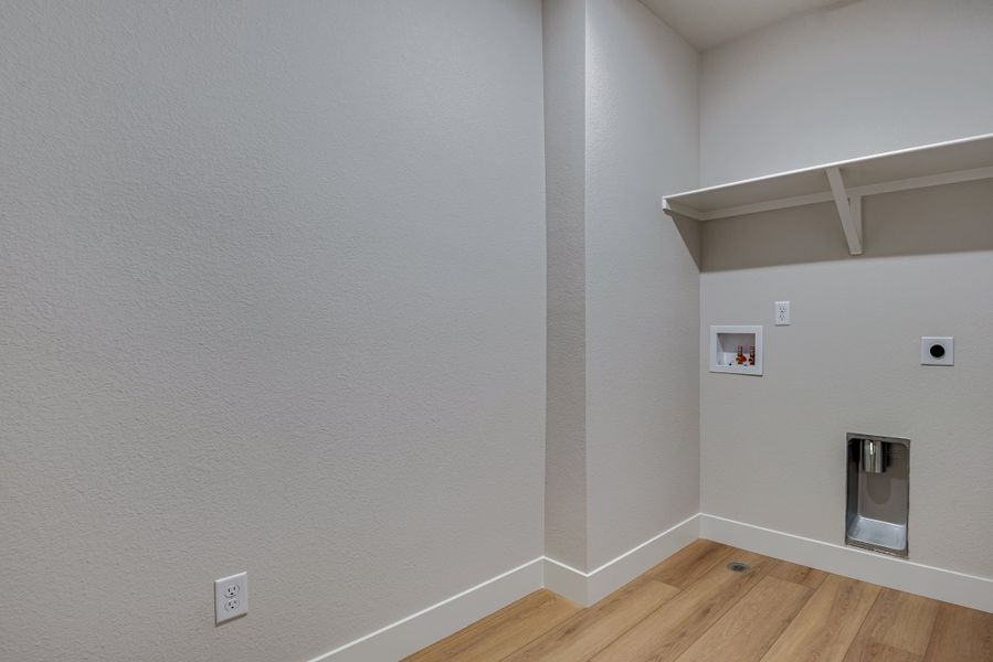 Spacious, unfurnished interior of a new home in The Aurora Highlands, Aurora (Image 47). Spacious, unfurnished interior of a new home in The Aurora Highlands, Aurora (Image 47).