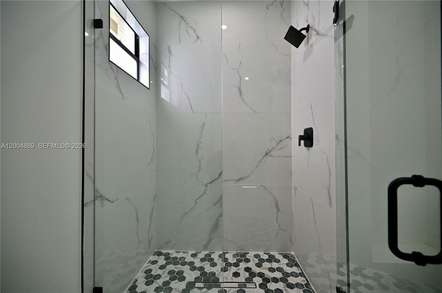 Close-up of interior finishes inside a home in , Lehigh Acres (Image 14).