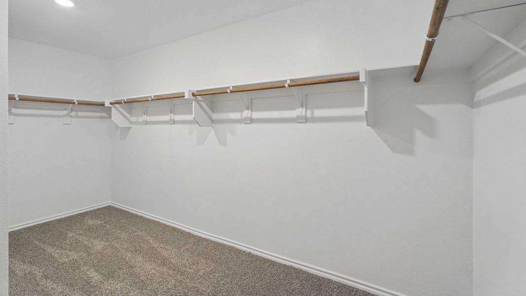 Spacious, unfurnished interior of a new home in Saddlebrook, Waxahachie (Image 22).