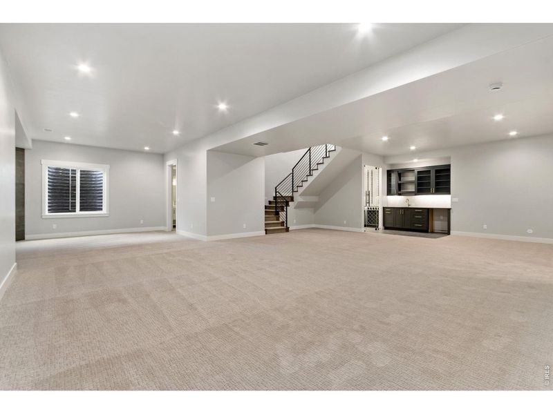 Spacious, unfurnished interior of a new home in , Windsor (Image 23).