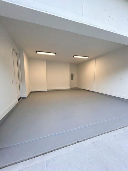 Spacious, unfurnished interior of a new home in , Houston (Image 21).