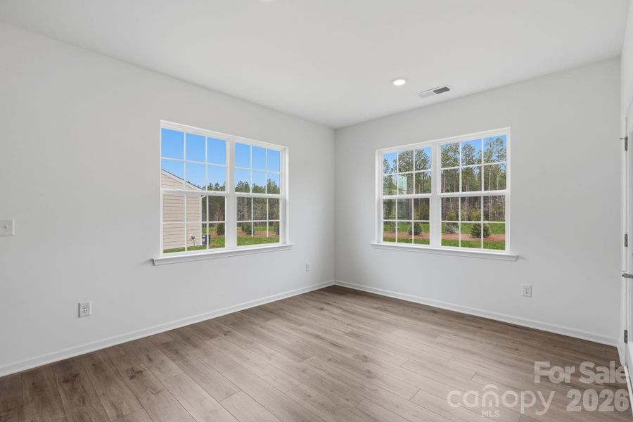 Spacious, unfurnished interior of a new home in Roselyn, Lancaster (Image 16).