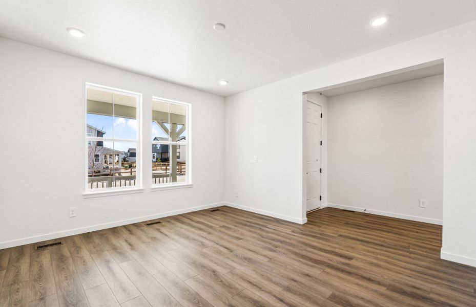Spacious, unfurnished interior of a new home in Independence, Elizabeth (Image 16).